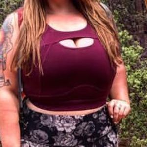 Torrid longline burgundy sports bra size 0